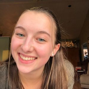 Meet your Posher, Alissa
